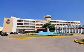 Hotel Cubanacan Comodoro La Habana Exterior photo